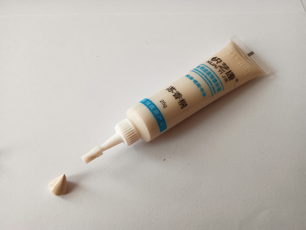 实木家具的划痕修复